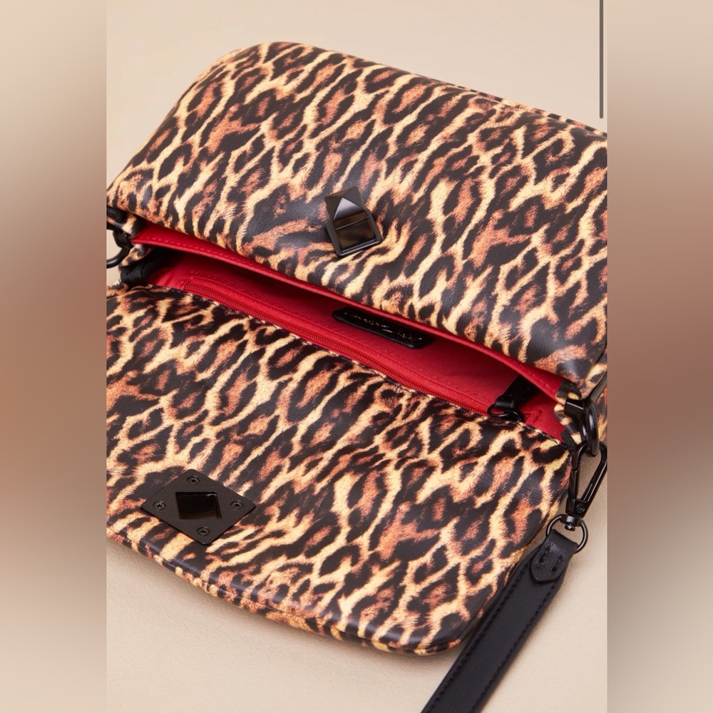 Betsey Johnson Soft Leopard Print Shoulder Bag, NWT - Picture 6 of 16